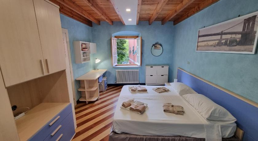 Pontedecimo Apartment Two