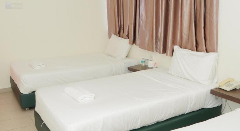 Image of Triple Room 1