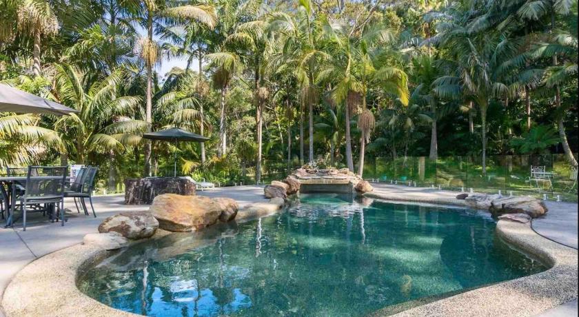Coastal Rainforest Retreat