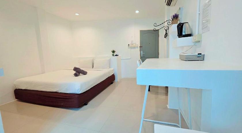 Image of Standard Double Bed 5