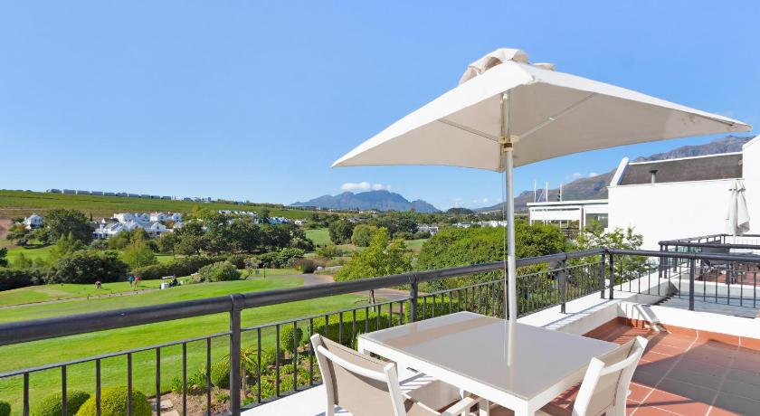 Winelands Golf Lodges 8 at De Zalze - image 2