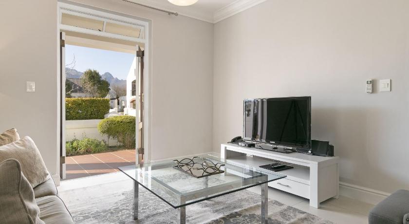 Winelands Golf Lodges 33 at De Zalze - image 11