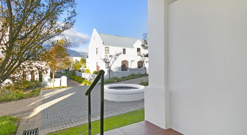 Winelands Golf Lodges 37 at De Zalze - image 8