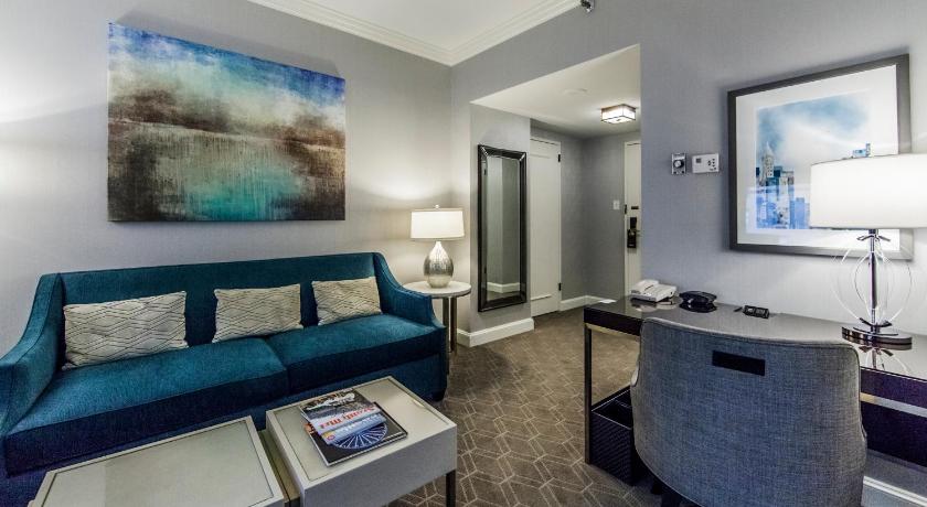 Image of One-Bedroom King Suite 6
