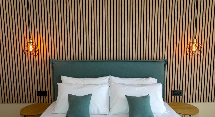 Image of Twin Room with Balcony and Sea View 5