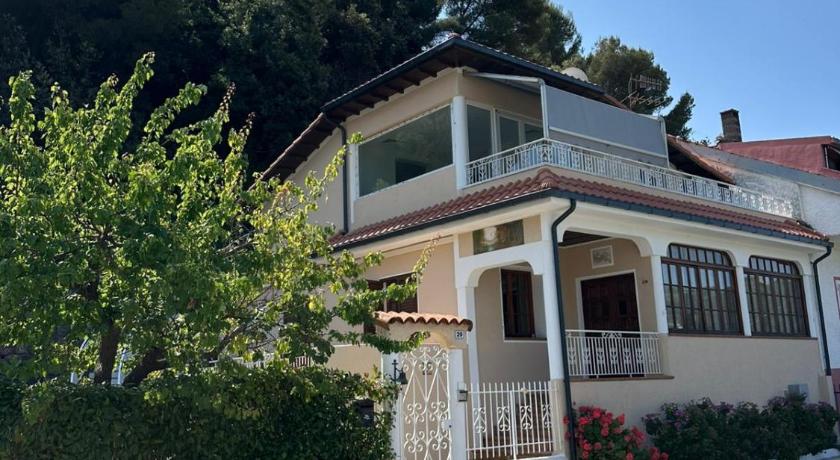 Villa Lollo