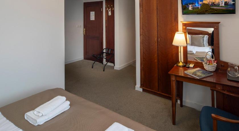 Image of Quadruple Room 4