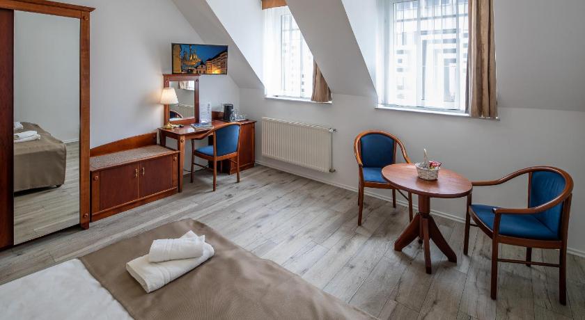 Image of Superior Queen Room 5