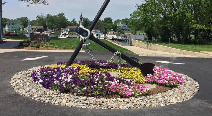 Anchored Inn at Hidden Harbor