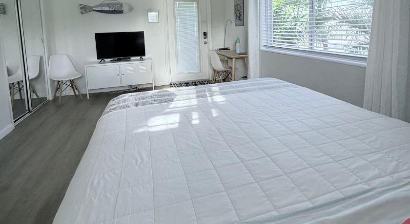 Image of Standard Queen Room 3