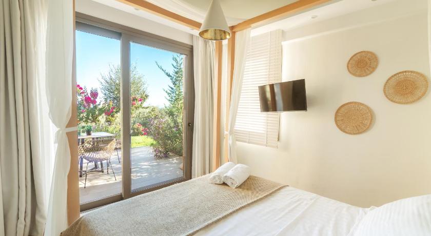 Image of Holiday Home with Garden and Partial Sea View 6