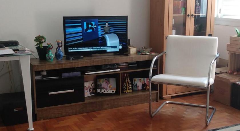 Quarto Privado Com Ar Condicionado e Estacionamento