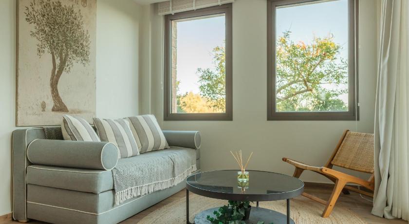 Image of Holiday Home with Garden and Partial Sea View 7