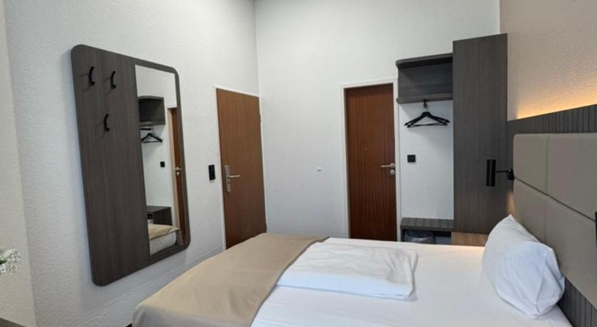 Image of Double Room 14