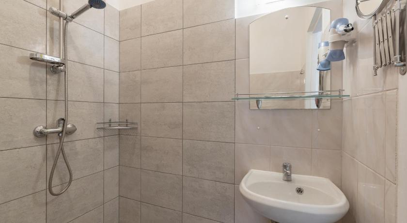 Szoba 2 külön ággyal (Twin Room) fotója 2
