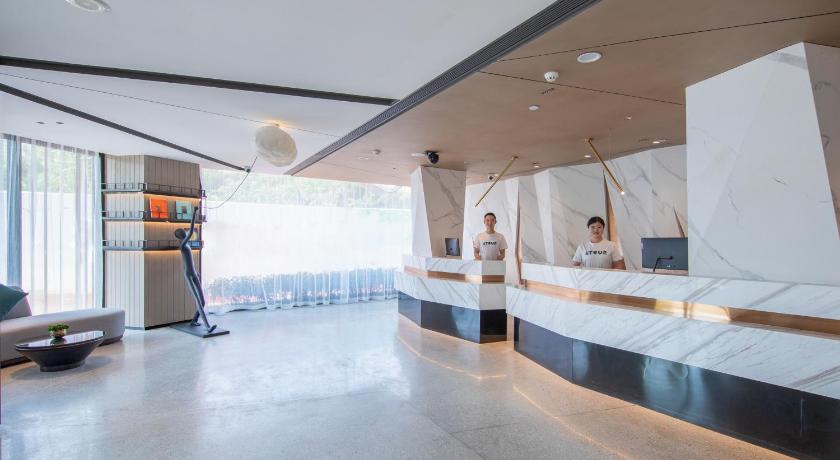 Atour Hotel Qingdao May Fourth Square Hisense Plaza - image 6