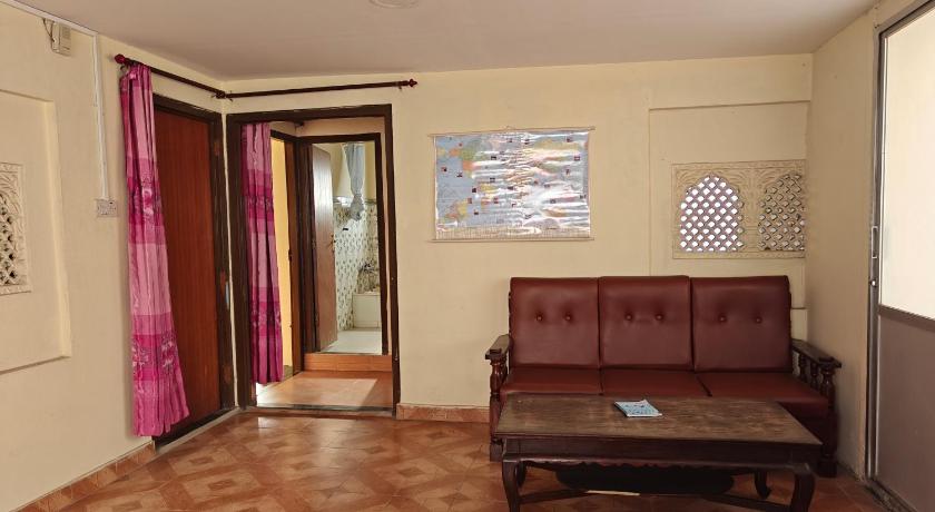 2BR Apartment near Thamel w Free Wi-Fi & Private Bath — Kathmandu (6)