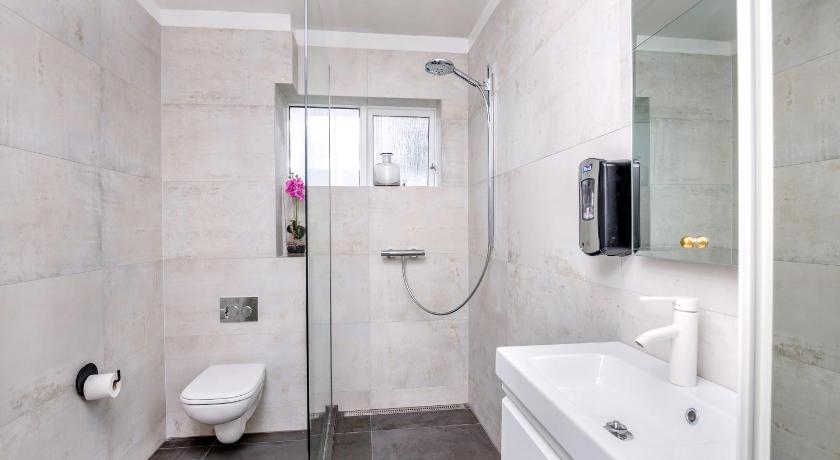Freyja Guesthouse & Suites photo