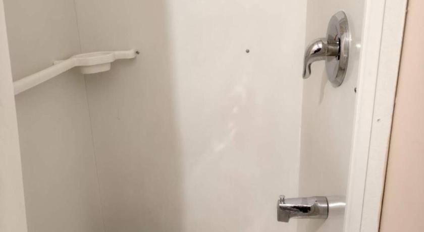 รูปของห้องพักเตียงใหญ่ (Double Room) 16