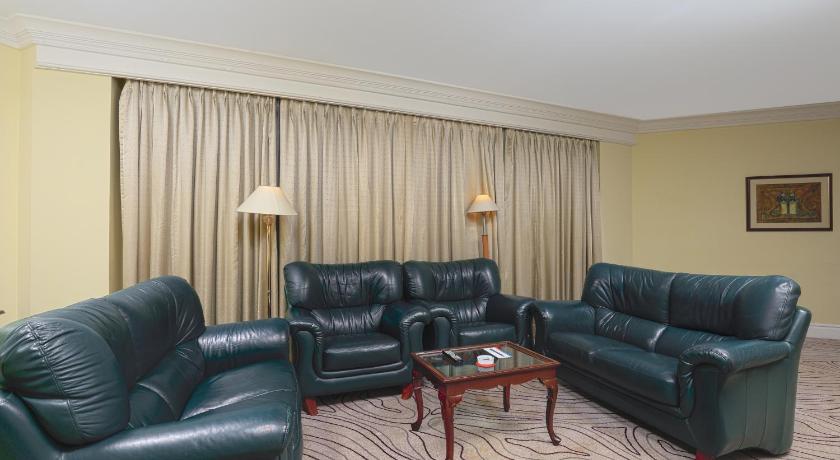 Image of Deluxe Suite King 6