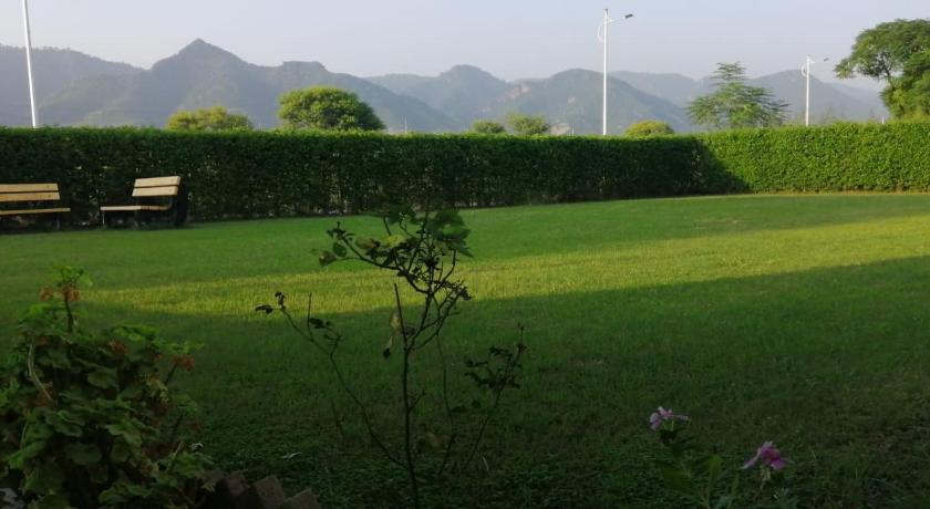Islamabad Family Lodges Guest House - image 3