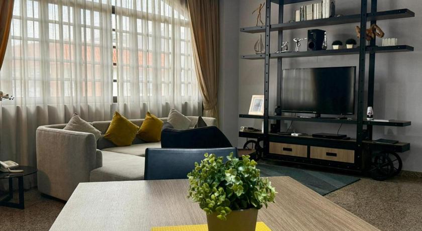 Image of Premier One-Bedroom Apartment 0