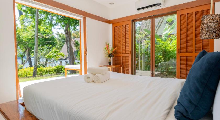 Image of 2-Bedroom Sea View Villa 6