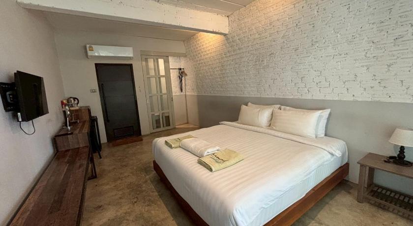 Image of Couple Room with Terrace 11