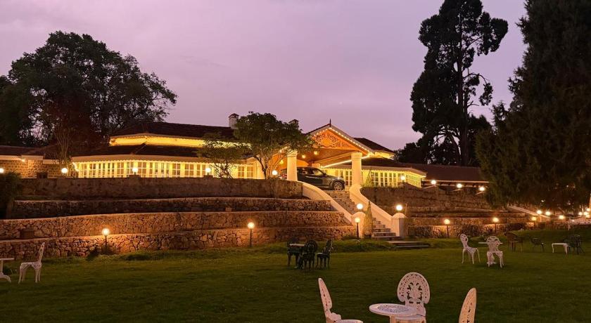 The Tredis Heritage by the Lake - image 7