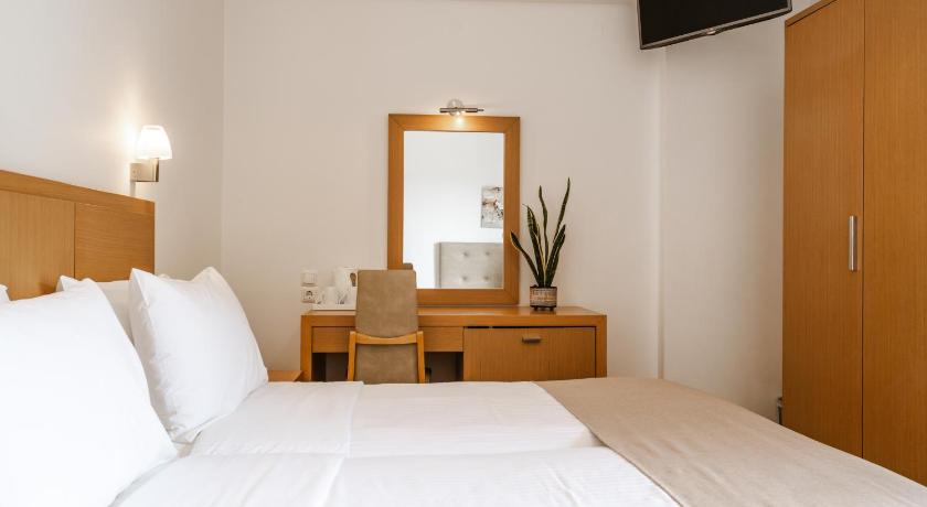 Image of Twin Room 3