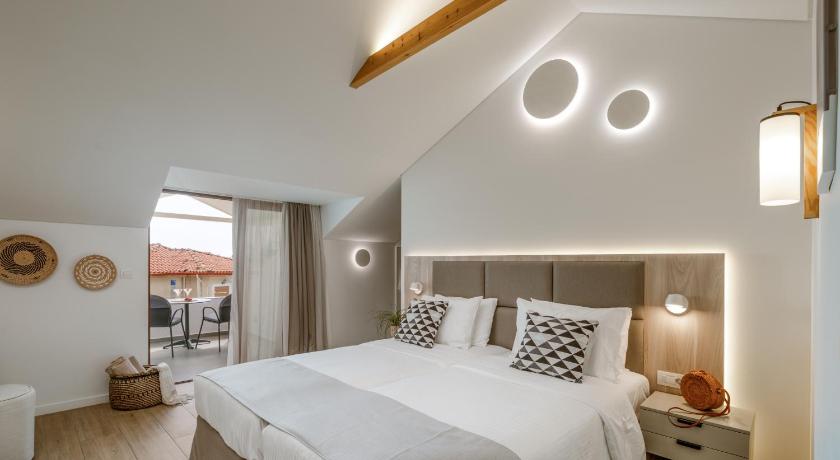 Image of Superior Twin Room 3