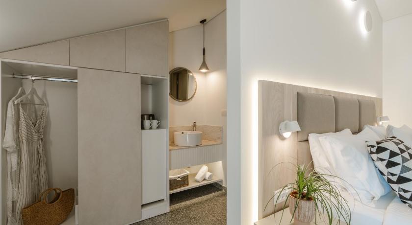 Image of Superior Twin Room 6