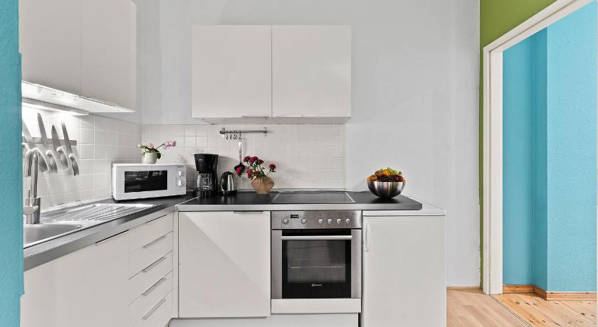 베를린 Holiday 33 Apartments EFG Schönhauser Allee mit Balkon (Holiday 33 Apartments EFG Schonhauser Allee mit Balkon) 3성급 게스트하우스 레스토랑