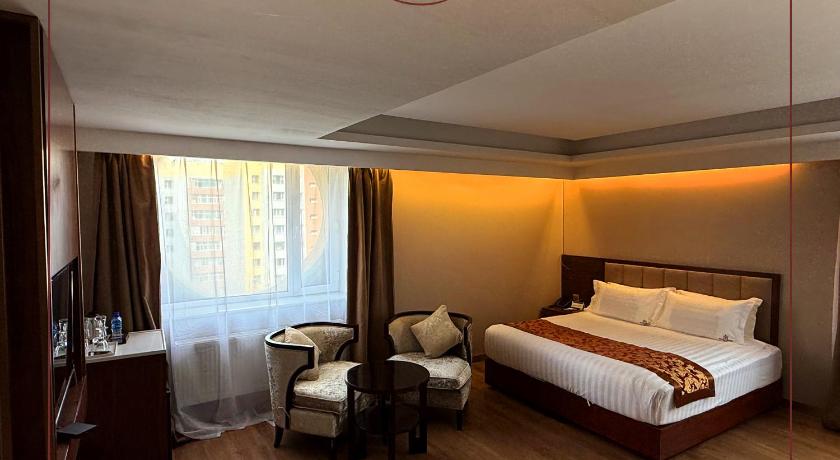 Image of Deluxe Suite 0