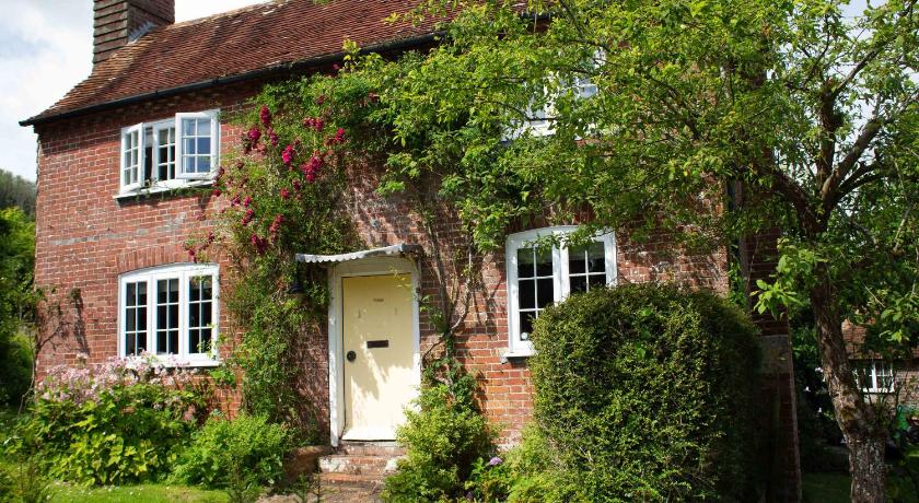 Newstead Farmhouse