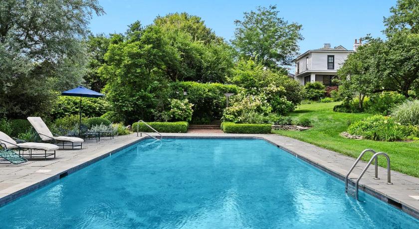 프로스펙트 (KY) Stunning Cottage in Famous KY Garden -Sleeps 2 4성급 숙소 부대시설