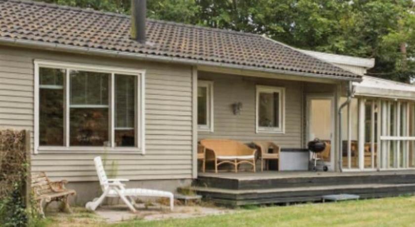 Bøtøstrand feriehus 90