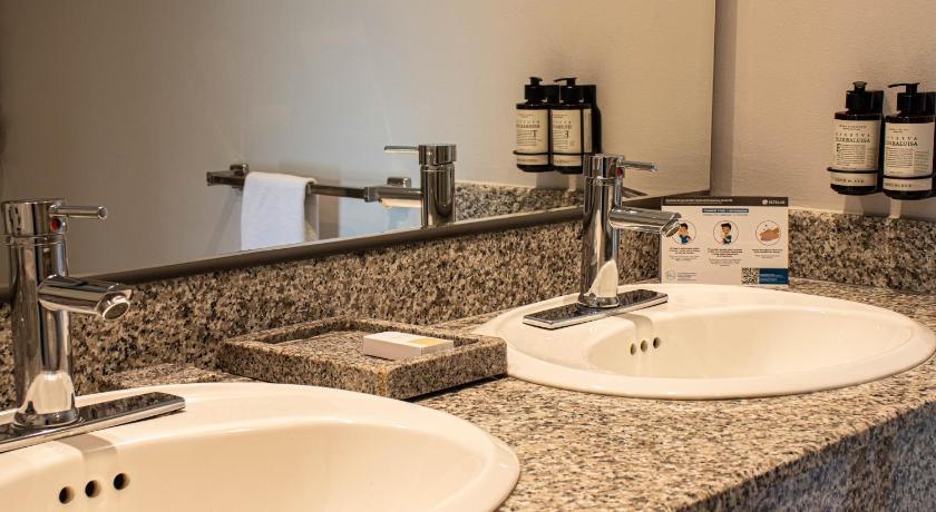 Image of Superior Double or Twin Room 14