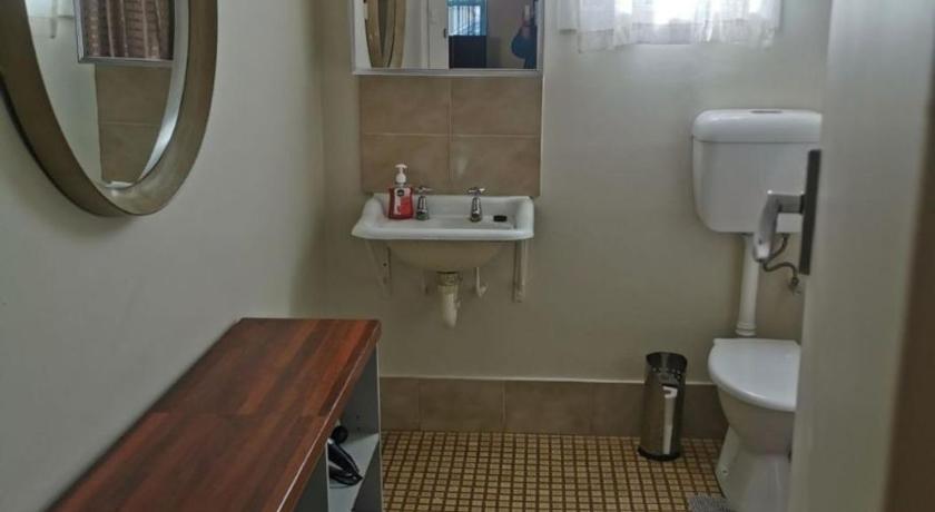 キンバ Kimba Units 4つ星 ゲストハウス 外観