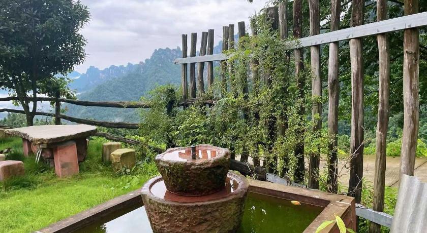 Zhangjiajie PeakMist Retreat Inside ZhangJiaJie Forest Park Guesthouse pool