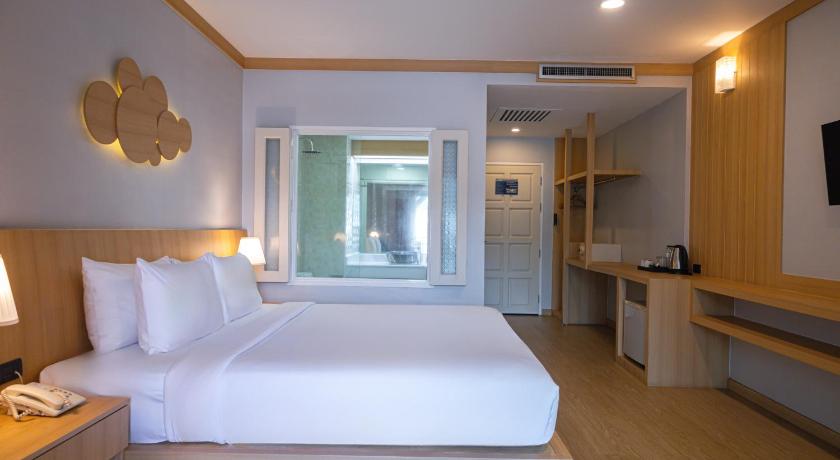 Image of Deluxe Double or Twin Room 2