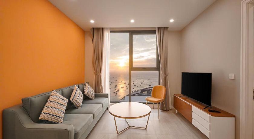 Căn Hộ 2 Phòng Ngủ Có Ban Công (Two-Bedroom Apartment with Balcony)