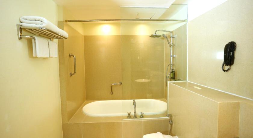 Image of Studio Executive 10