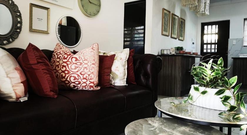 Carissa Street Self-catering Units