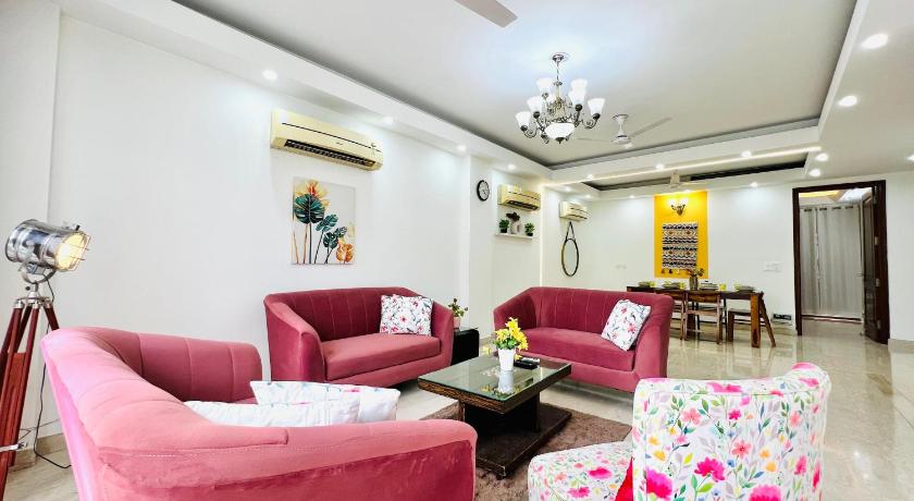 BluO 3BHK Safdarjung Enclave, Lift & Terrace Garden