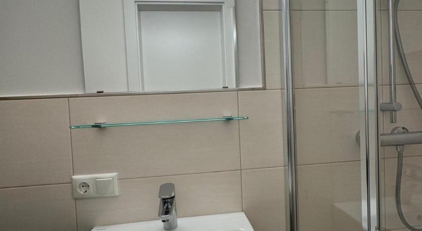 Image of Small One-Bedroom Apartment 10