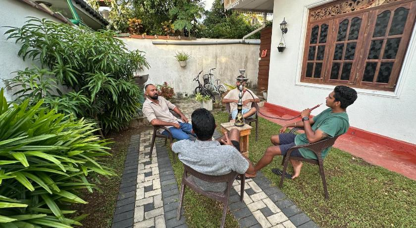 Sky Hostel Negombo - image 21