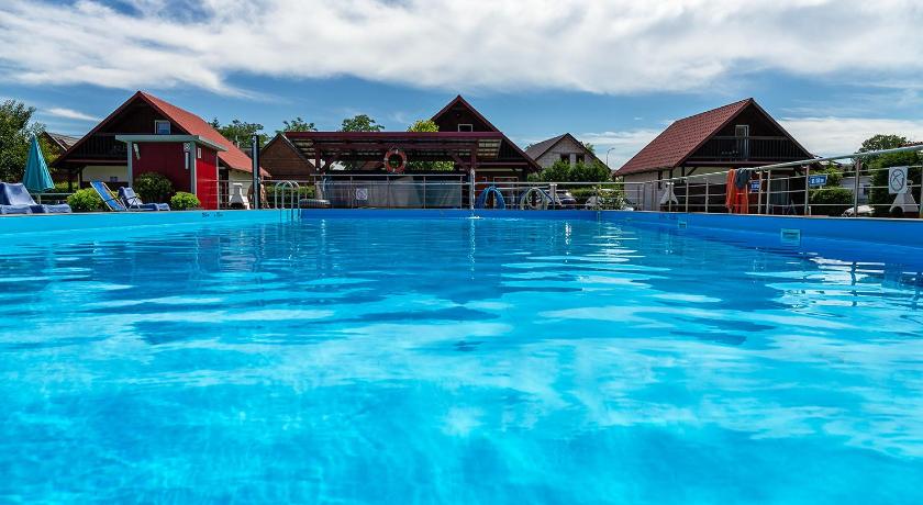Janosikowka Restauracja Pokoje Domki