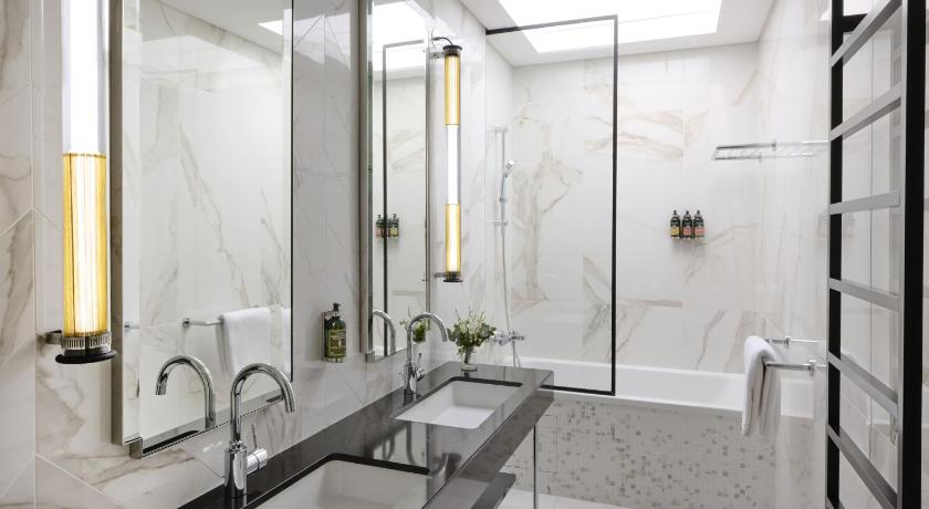 Image of Two bedroom Premier Suite 5