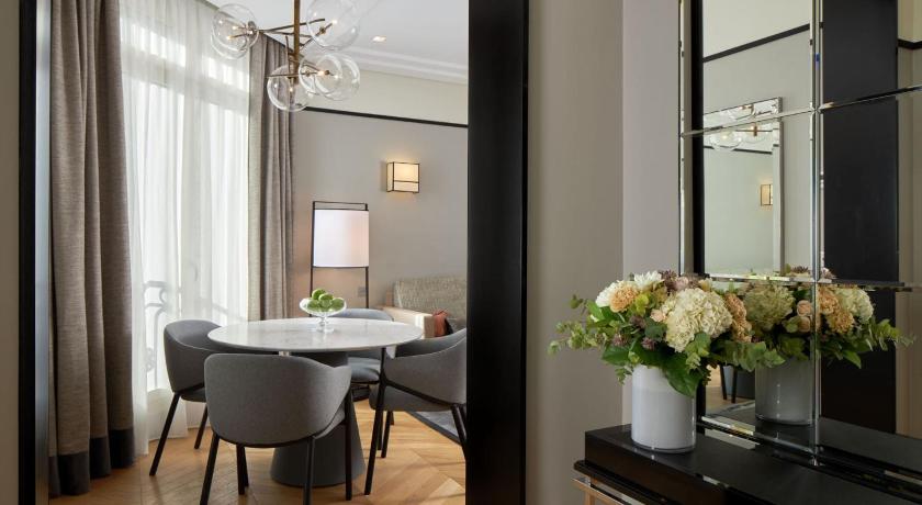 Image of Suite Premier 16